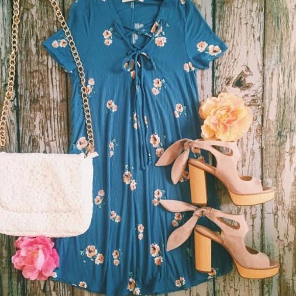 Blush Cream Ankle Wrap Wooden Tower Heel Platform - Picture 5 of 8